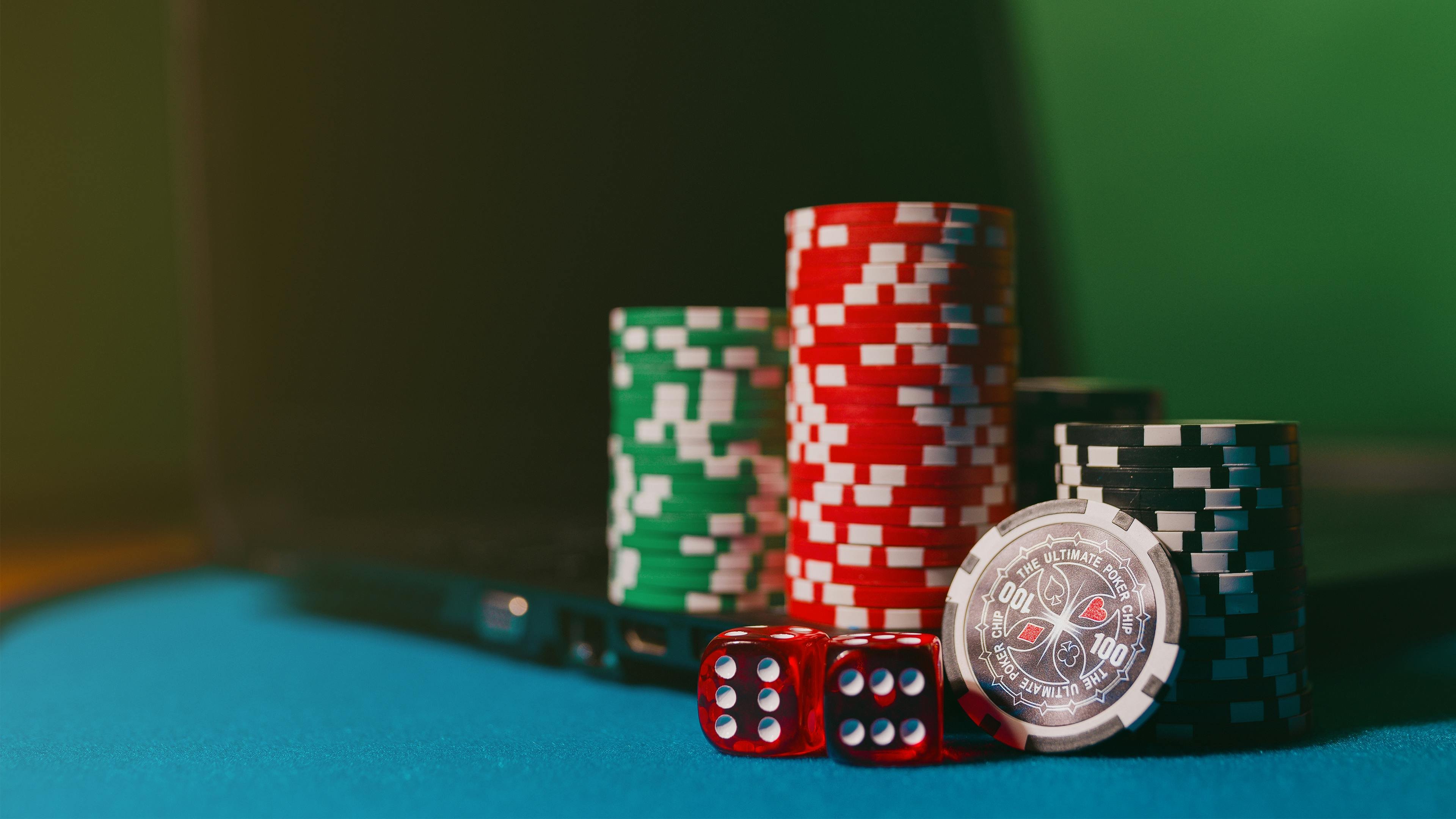 Pengguna Indonesia mengakses sportsbook hk live draw lewat smartphone